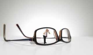 戴眼镜起雾用什么方法解决 戴眼镜起雾怎么办