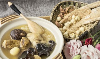 炖鸡汤放什么菜好吃 炖鸡汤放什么比较好