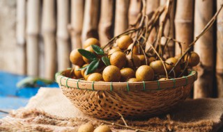 葡萄能和桂圆一起吃吗 龙眼能和葡萄一起吃吗