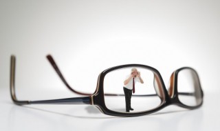 如何辨别镜片的好坏 怎样辨别镜片质量的好坏呢