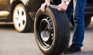 怎样判断轮胎有没有更换 如何判断轮胎是否需要更换的方法