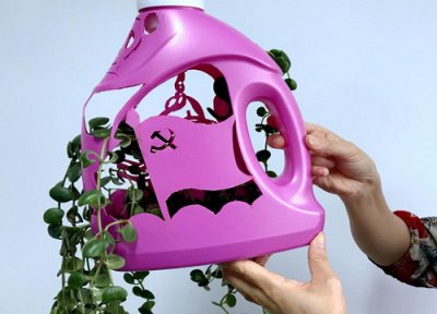 洗衣液花瓶怎么做简单又好看 手工制作简易花盆教程