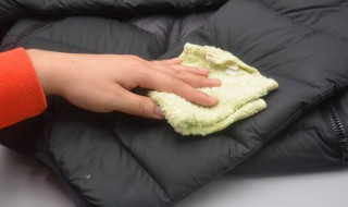 洗鸭绒衣服的简单方法 如何清洗鸭绒衣服简单方便呢