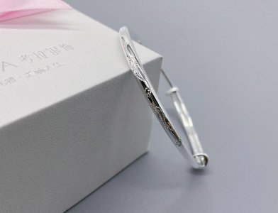 鉴别纯银的土方法 如何用最简单的方法鉴别纯银真假