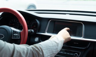 冬天冷怎么启动汽车 冬天冷启动汽车的方法