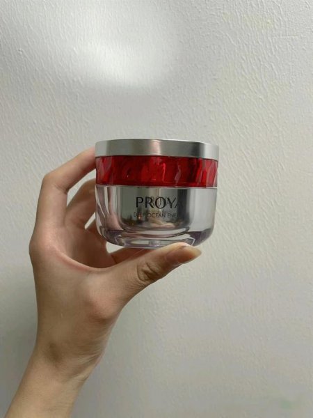 珀莱雅是国产品牌吗