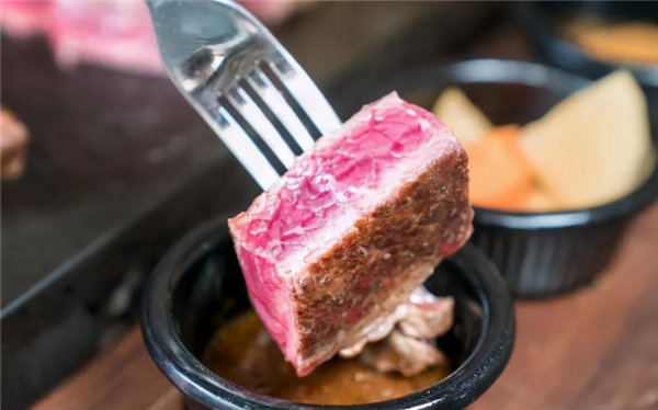 煎牛排用什么油