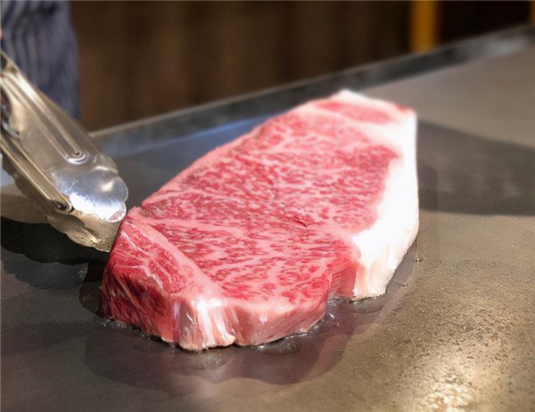 煎牛排用什么油