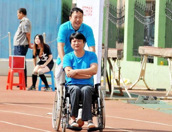 足球远动员张玉宁个人简历