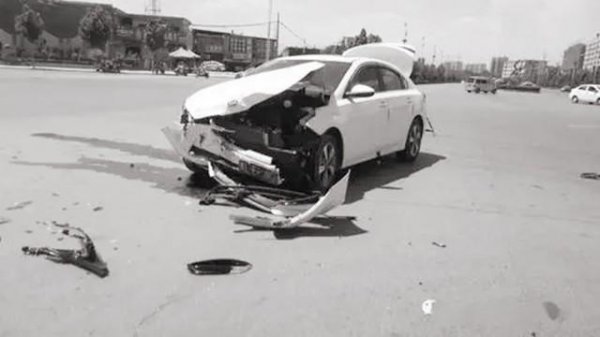 足球远动员张玉宁个人简历