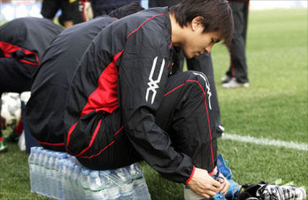 足球远动员张玉宁个人简历