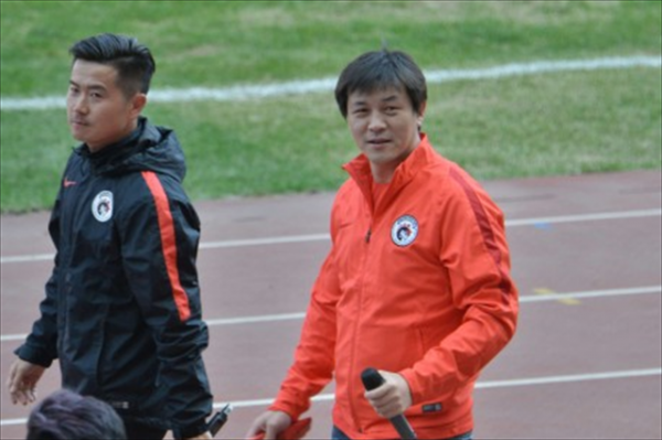 足球远动员张玉宁个人简历