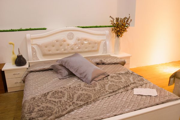 睡觉头朝西是大忌吗