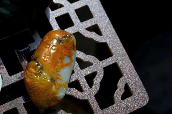 为什么女不能随便戴佛