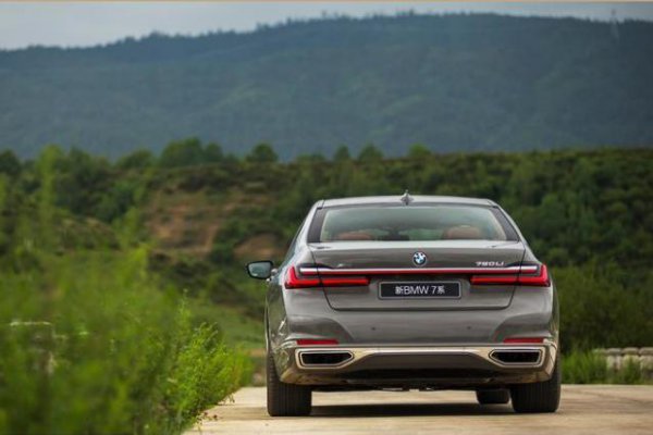 开宝马7系的算是富人吗