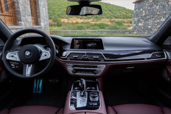 开宝马7系的算是富人吗