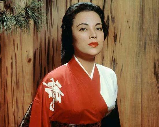 李香兰歌曲的原唱是谁