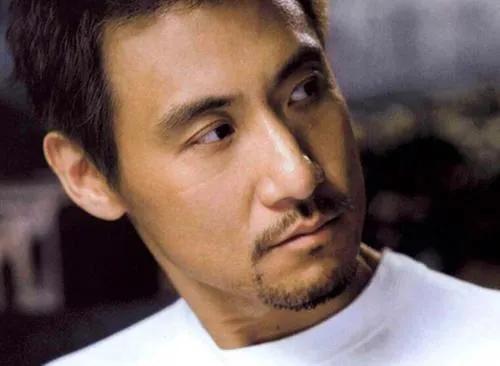 李香兰歌曲的原唱是谁