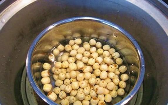 莲蓉是什么材料做的东西