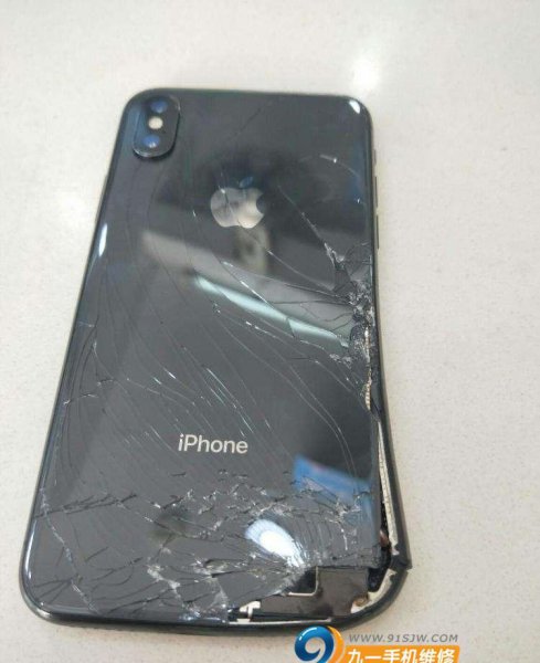 苹果x摔了一下屏幕失灵
