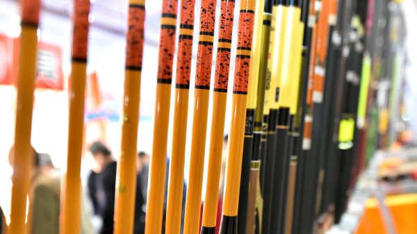 新手钓鱼的鱼竿怎么选