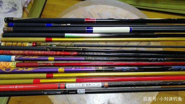 新手钓鱼的鱼竿怎么选