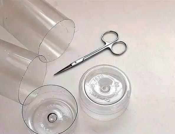 用一个矿泉水瓶子做手工