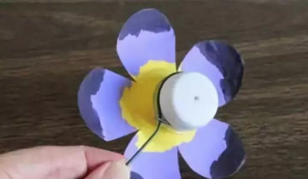 用一个矿泉水瓶子做手工