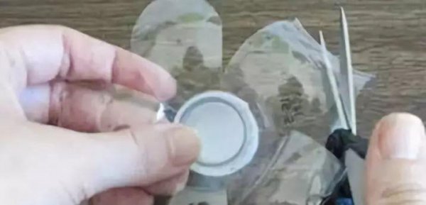 用一个矿泉水瓶子做手工