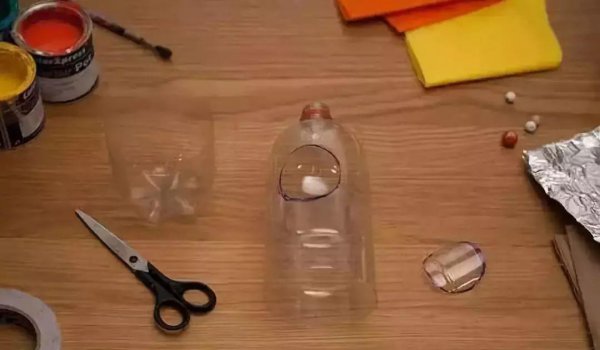 用一个矿泉水瓶子做手工