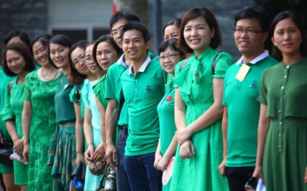 孩子中考穿什么颜色衣服寓意好