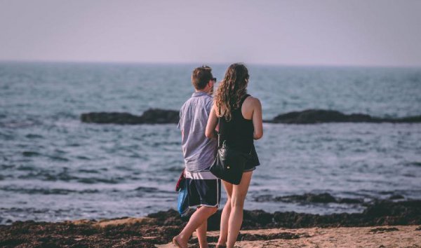 男人开始计划离婚的表现