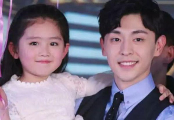 王亭文个人资料图片