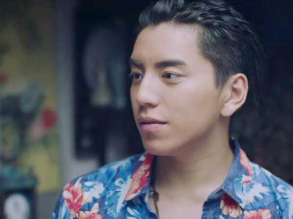 胡八一和谁生了胡天