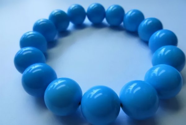 怎么判断是不是粉压的绿松石