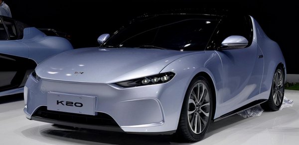 一个蜻蜓的车标是什么车