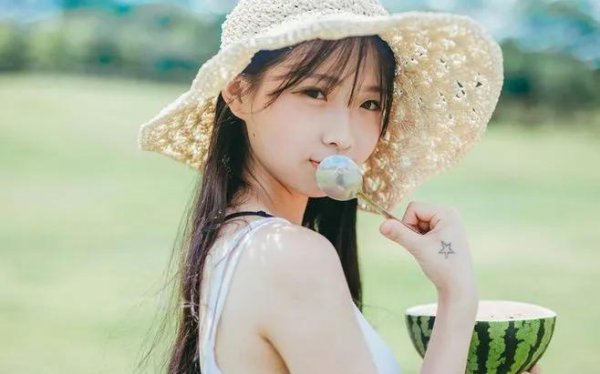 有种女生自带疏离感看着就不好接近