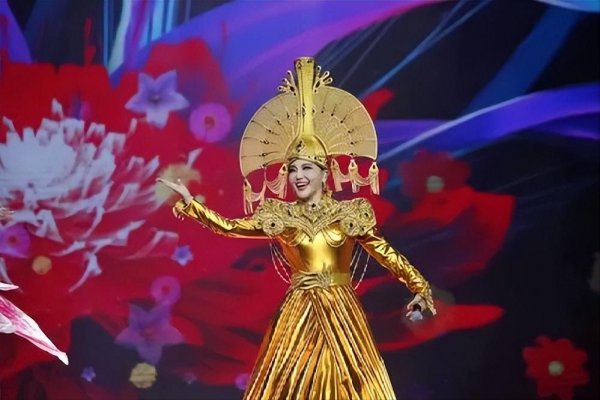 乌兰图雅结过几次婚