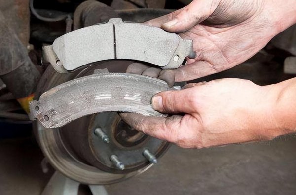 车子刹车抖动是什么原因