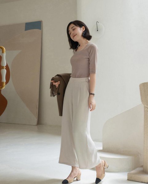 白色裤子配什么颜色上衣好看