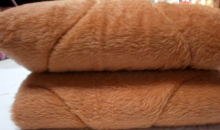 怎样辨别真正的驼毛 如何辨别真正的驼毛