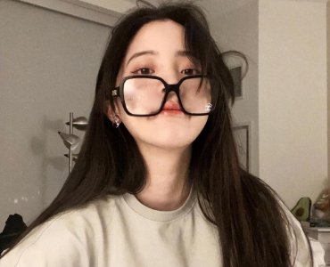 眼镜往下掉怎么回事 平时戴着眼镜总是往下滑的原因