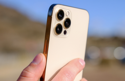 手机要不要贴膜 手机买来裸屏使用可靠吗