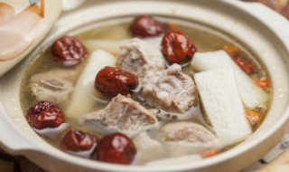 炖骨头放什么菜好吃 大骨头里面放什么菜好吃