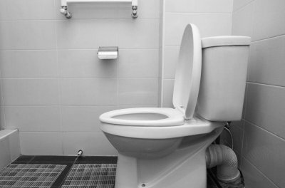 马桶不自动上水应该怎么办 马桶不上水是怎么回事