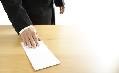 没转正辞职要三天还是一个月 试用期离职三天就可以走吗