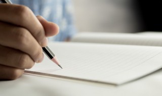 穿衣服的搞笑句子 关于衣服的搞笑句子