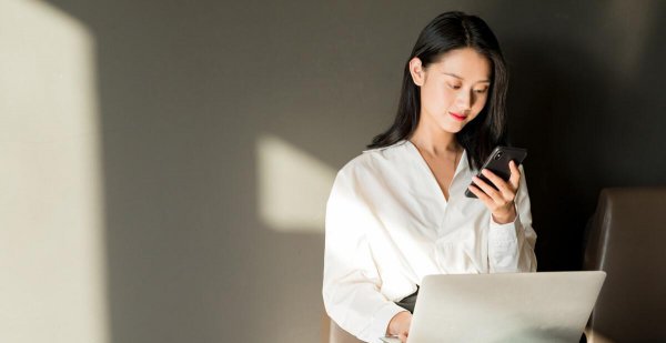 手机拍月亮参数怎么调