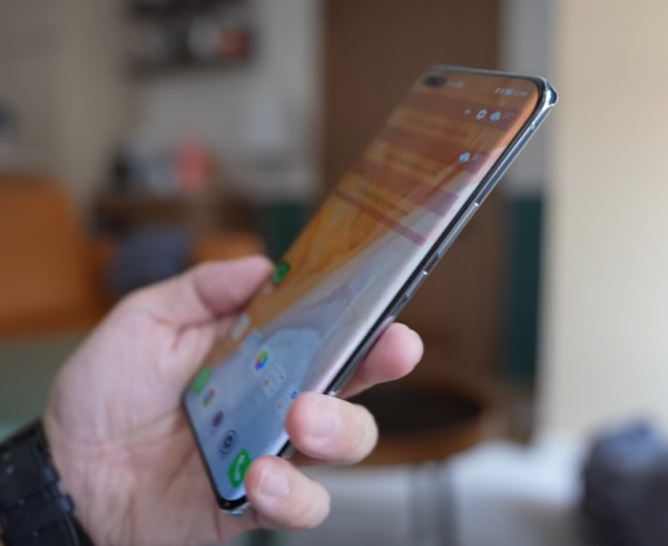 荣耀magic4pro值得入手吗