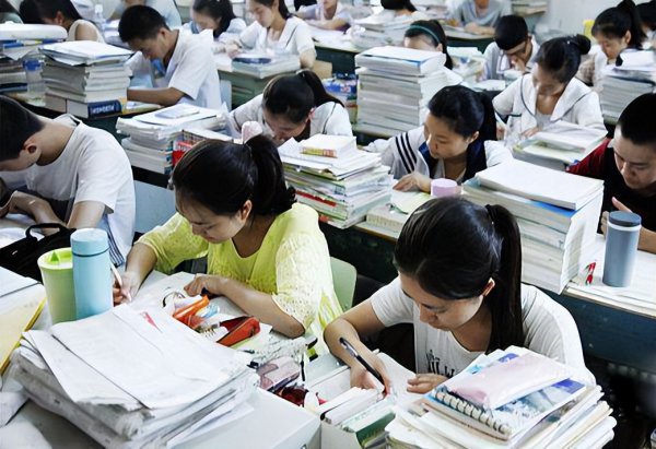 2023年高考时间安排科目